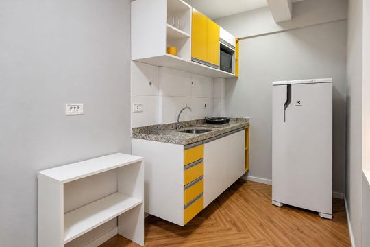 Cozinha de kitnet/studio à venda com 1 quarto, 26m² em Bela Vista, São Paulo