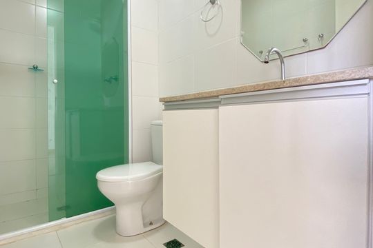 Banheiro de apartamento para alugar com 1 quarto, 38m² em Umuarama, Osasco