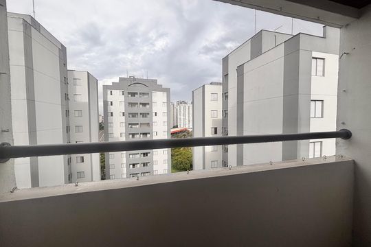 Varanda de apartamento para alugar com 3 quartos, 73m² em Continental, Osasco