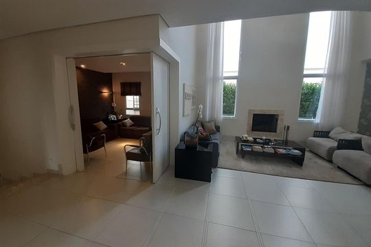 Sala de casa de condomínio à venda com 4 quartos, 410m² em Jardim Recanto, Valinhos