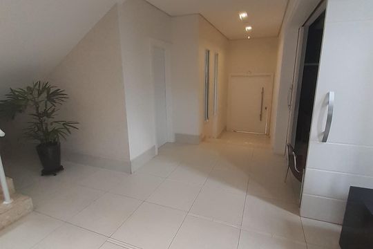 Corredor de casa de condomínio à venda com 4 quartos, 410m² em Jardim Recanto, Valinhos