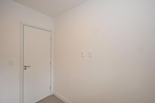 Quarto 1 de apartamento para alugar com 2 quartos, 43m² em Vila Suzana, São Paulo