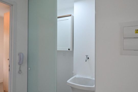 Área de Serviço  de apartamento para alugar com 2 quartos, 43m² em Vila Suzana, São Paulo