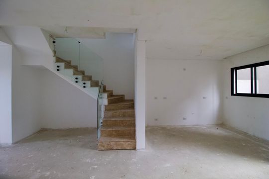 Sala de casa para alugar com 4 quartos, 140m² em Cajuru, Curitiba