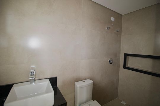 Banheiro - Terraço de casa à venda com 4 quartos, 140m² em Cajuru, Curitiba