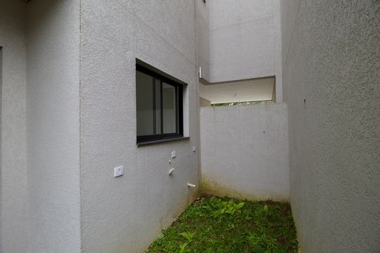 Área de Serviço de casa à venda com 4 quartos, 140m² em Cajuru, Curitiba