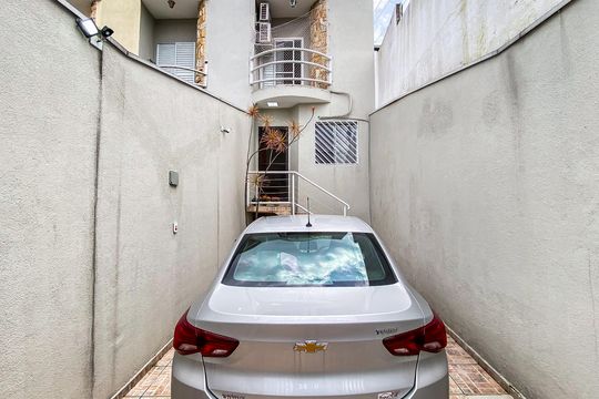 Garagem  de casa à venda com 2 quartos, 90m² em Vila Matilde, São Paulo