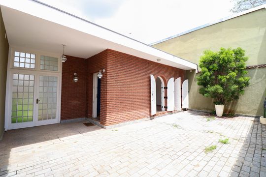 Garagem de casa para alugar com 5 quartos, 300m² em Brooklin, São Paulo
