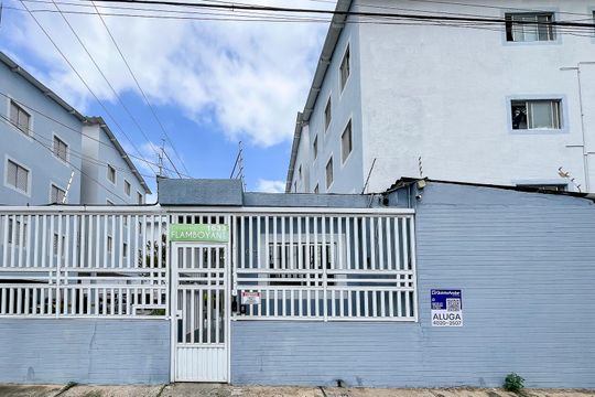 Fachada + plaquinha de apartamento para alugar com 2 quartos, 85m² em Vila Dourados, São Bernardo do Campo