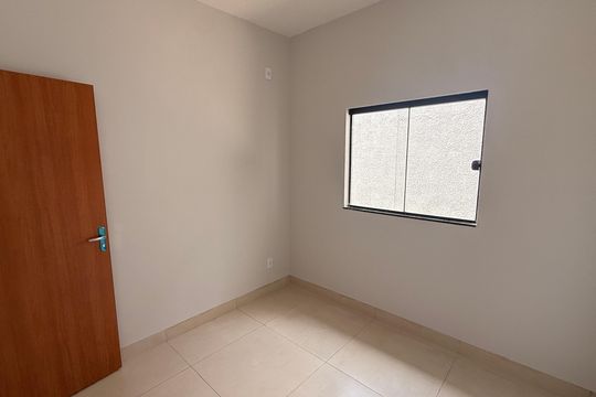 Quarto de casa à venda com 2 quartos, 82m² em Loteamento Solar Santa Rita, Goiânia