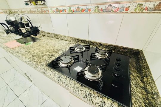 Cozinha de apartamento à venda com 2 quartos, 43m² em Jardim Casa Pintada, São Paulo