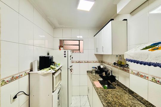 Cozinha de apartamento à venda com 2 quartos, 43m² em Jardim Casa Pintada, São Paulo