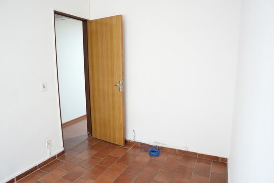 Apartamento à venda com 3 quartos, 56m² em Salgado Filho, Belo Horizonte
