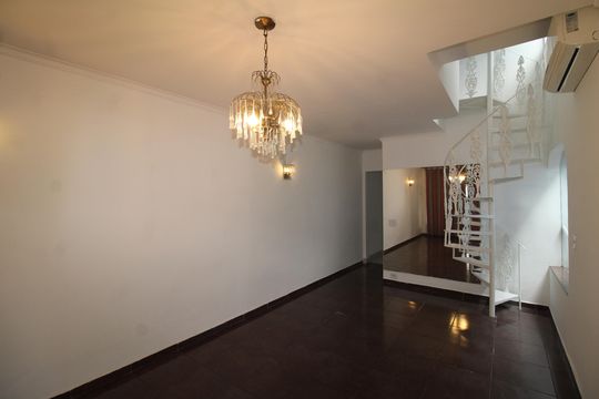 Casa para alugar com 4 quartos, 160m² em Sítio do Morro, São Paulo