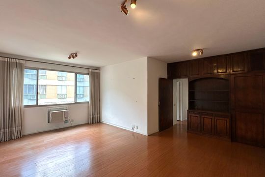 Apartamento para alugar com 3 quartos, 130m² em Lagoa, Rio de Janeiro
