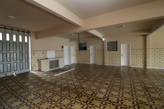 Garagem de casa de condomínio à venda com 10 quartos, 747m² em Jardim Guanabara, Rio de Janeiro