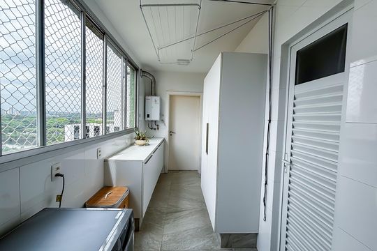 Apartamento à venda com 3 quartos, 170m² em Alto de Pinheiros, São Paulo