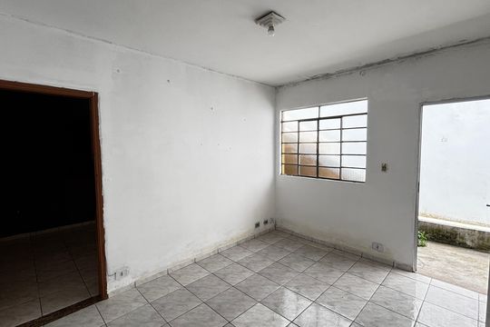 Sala de casa para alugar com 2 quartos, 125m² em Jardim Ana Maria, Santo André