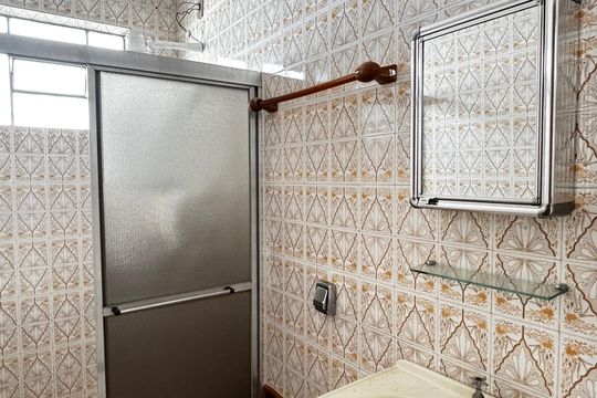 Banheiro de casa para alugar com 2 quartos, 125m² em Jardim Ana Maria, Santo André