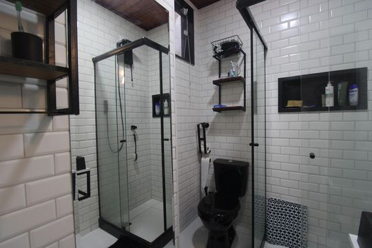 Banheiro de apartamento para alugar com 2 quartos, 60m² em Pechincha, Rio de Janeiro