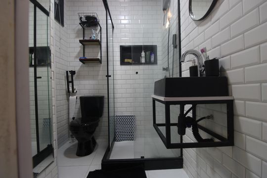 Banheiro de apartamento para alugar com 2 quartos, 60m² em Pechincha, Rio de Janeiro