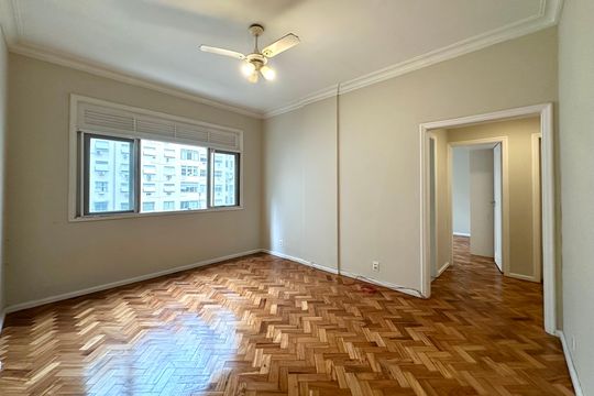 Apartamento para alugar com 2 quartos, 62m² em Copacabana, Rio de Janeiro