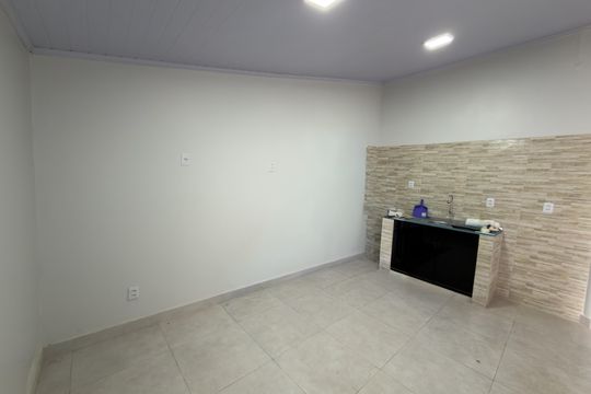 Casa para alugar com 1 quarto, 57m² em Qe 44, Brasília