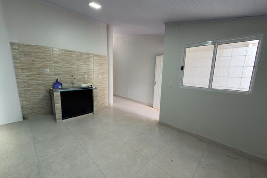 Casa para alugar com 1 quarto, 57m² em Qe 44, Brasília