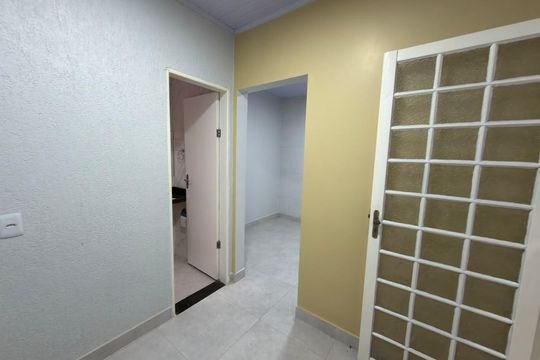 Casa para alugar com 1 quarto, 57m² em Qe 44, Brasília