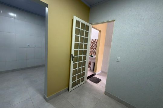 Casa para alugar com 1 quarto, 57m² em Qe 44, Brasília