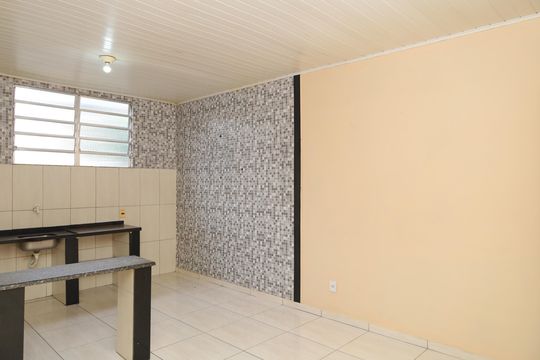 Casa para alugar com 1 quarto, 55m² em Jardim Helena, São Paulo