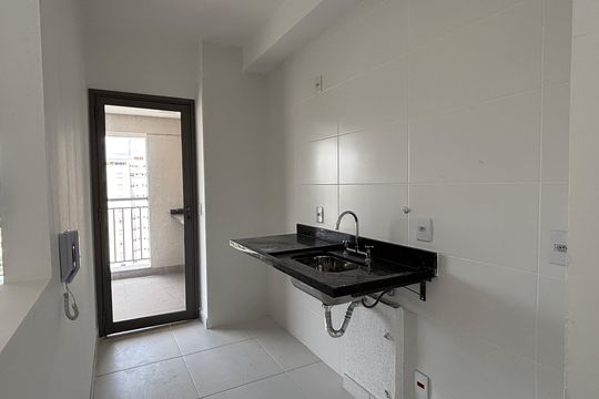 Cozinha de apartamento à venda com 2 quartos, 55m² em Bosque da Saúde, São Paulo