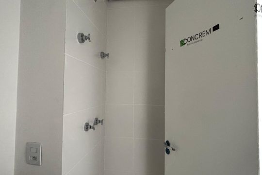 Banheiro de apartamento à venda com 2 quartos, 55m² em Bosque da Saúde, São Paulo