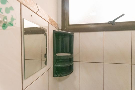 Banheiro de apartamento para alugar com 2 quartos, 60m² em Jardim das Bandeiras, Campinas