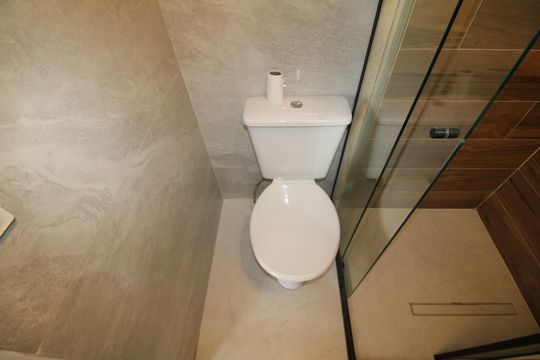Banheiro de apartamento à venda com 1 quarto, 31m² em Parada Inglesa, São Paulo