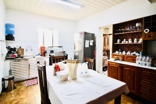 Cozinha de casa à venda com 3 quartos, 400m² em Vila Dalila, São Paulo