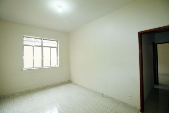 Apartamento à venda com 2 quartos, 70m² em Olaria, Rio de Janeiro