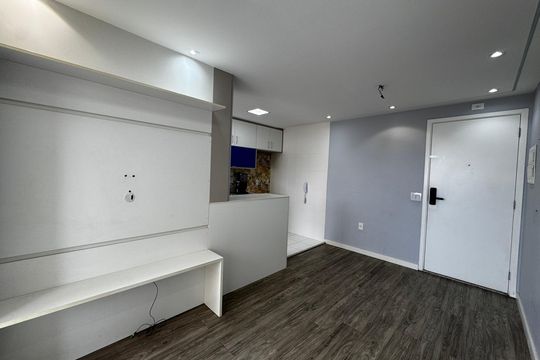 Sala de apartamento à venda com 3 quartos, 60m² em Conceicao, Osasco