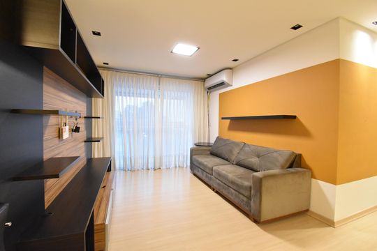 Sala de apartamento à venda com 3 quartos, 118m² em Rebouças, Curitiba