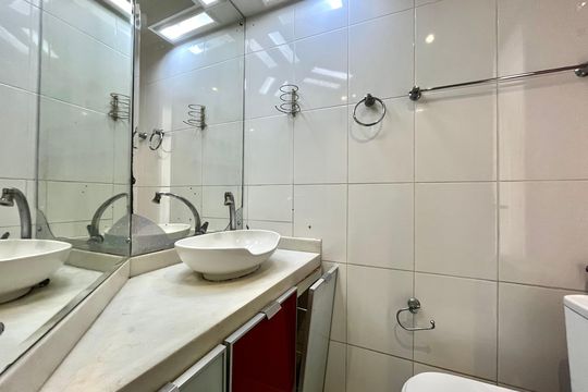 Banheiro Corredor de apartamento para alugar com 3 quartos, 72m² em Jardim Oriental, São Paulo