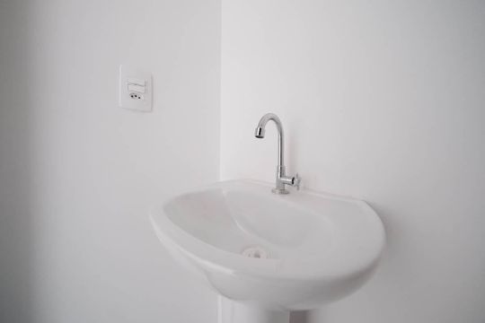 Banheiro de apartamento à venda com 2 quartos, 39m² em Vila Campanela, São Paulo