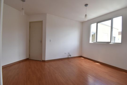 Apartamento para alugar com 3 quartos, 53m² em Fazendinha, Curitiba