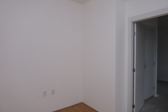 Quarto de apartamento à venda com 1 quarto, 42m² em Cidade Nova São Miguel, São Paulo