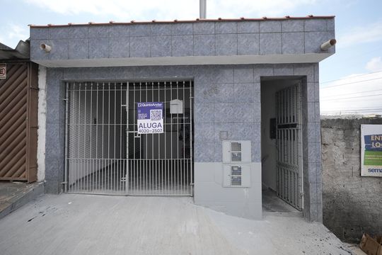 Fachada de casa para alugar com 2 quartos, 120m² em Jardim Alvorada, Santo André