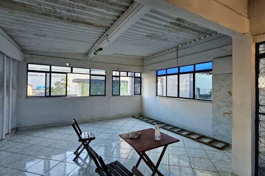 Apartamento para alugar com 1 quarto, 216m² em Centro, Nilópolis