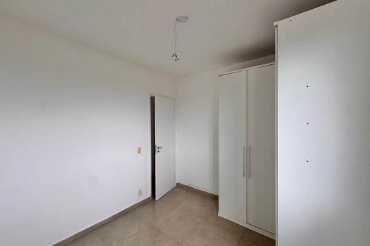 Quarto 2 de apartamento para alugar com 2 quartos, 50m² em Barra da Tijuca, Rio de Janeiro