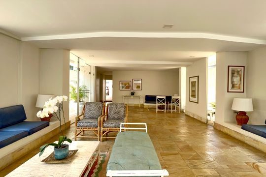 Hall de entrada de apartamento para alugar com 2 quartos, 92m² em Jardim Paulista, São Paulo