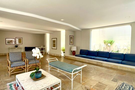 Hall de entrada de apartamento para alugar com 2 quartos, 92m² em Jardim Paulista, São Paulo