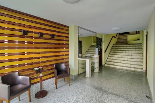 Hall de entrada de apartamento à venda com 4 quartos, 140m² em Padre Eustáquio, Belo Horizonte
