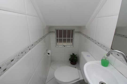 Lavabo de casa à venda com 3 quartos, 150m² em Vila Lais, São Paulo